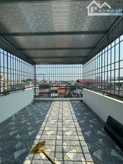 Hàng đẹp Cổ Nhuế, 40m 6 tầng, full nội thất, gần ô tô chỉ 8 đồng - 5
