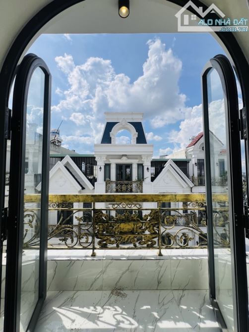 ✨🏠 SIÊU PHẨM ĐẸP LUNG LINH TỌA LẠC TẠI HẺM VIP KHU NHÀ GIÀU - TRẦN THỊ HÈ - 5 TẦNG - 5