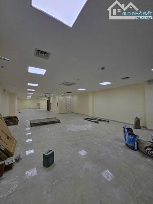 167.x Tỷ/250 M2/ 9 Tầng/ 8 M tiền /Tòa Vp / Tây Hồ - 5