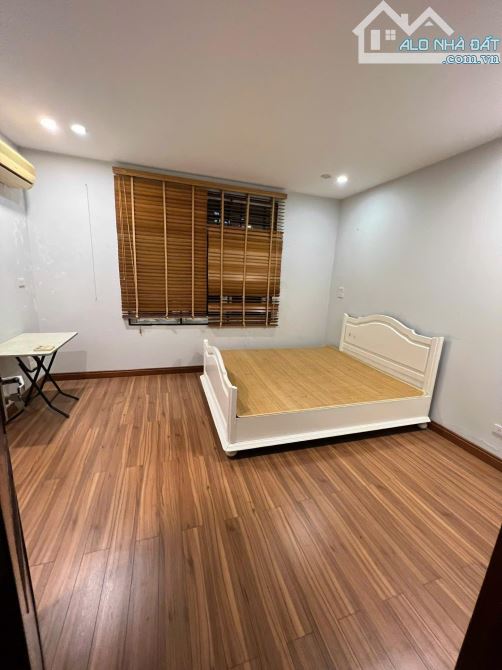 MỜI THUÊ NHÀ DỊCH VỤ VẠN PHÚC Ô TÔ ĐỖ CỬA - 5