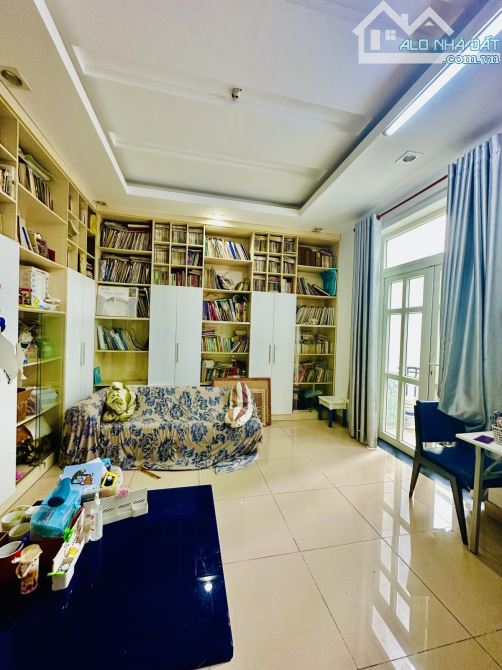 Lê Trực bình Thạnh 258m2 3 tầng  giá chỉ 28 tỷ - 5