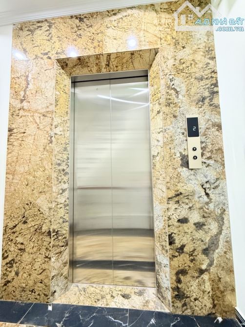DUY NHẤT 1 CĂN KHU TÁI ĐỊNH CƯ VIỆT HƯNG - PHÂN LÔ VỈA HÈ - Ô TÔ TRÁNH - 6 TẦNG HIỆN ĐẠI - 5
