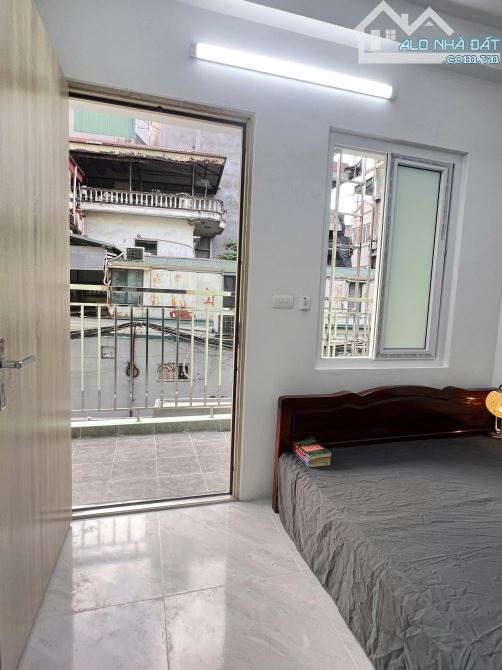 Cho Thuê CCMN 298 Mặt Phố Hoàng Mai 30m2 Studio Cửa Sổ Ban Công Thang Bộ Ô Tô Đỗ Gần Chợ - 6