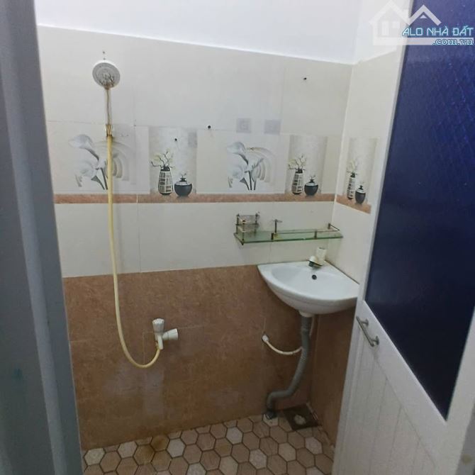 Cần bán gấp căn nhà ở 1/ Đ. Tân Hiệp 18 , Hóc Môn 94m2 - Sổ hồng riêng - giá 870tr - 6