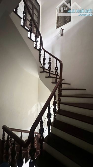 BÁN ĐẤT TẶNG NHÀ - CẦU GIẤY, NGÕ THÔNG DƯƠNG QUẢNG HÀM - VỊ TRÍ ĐẮC ĐỊA - SỔ ĐỎ SẴN SÀNG - 6