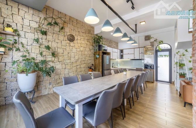 BÁN NHANH VILLA - HẺM XE HƠI NGÔ TẤT TỐ, 180M², 19 TỶ, P.8, ĐÀ LẠT - 6