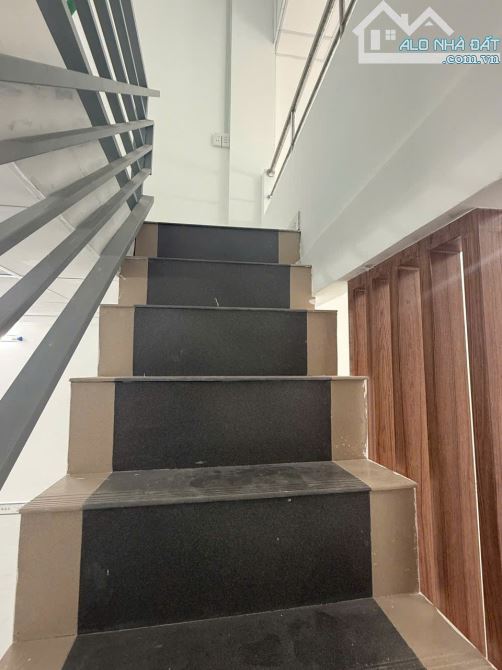 Giá nhỏ nhưng nhà KHÔNG nhỏ - Hơn 40m2 đất - Cách Tân Hoà Đông chỉ 5 phút - 6