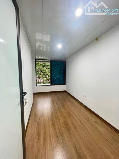 Tập Thể Thanh Xuân Bắc - Ngã tư Khuất Duy Tiến - sổ đỏ 44m - 3 Ngủ thoáng sáng - 6