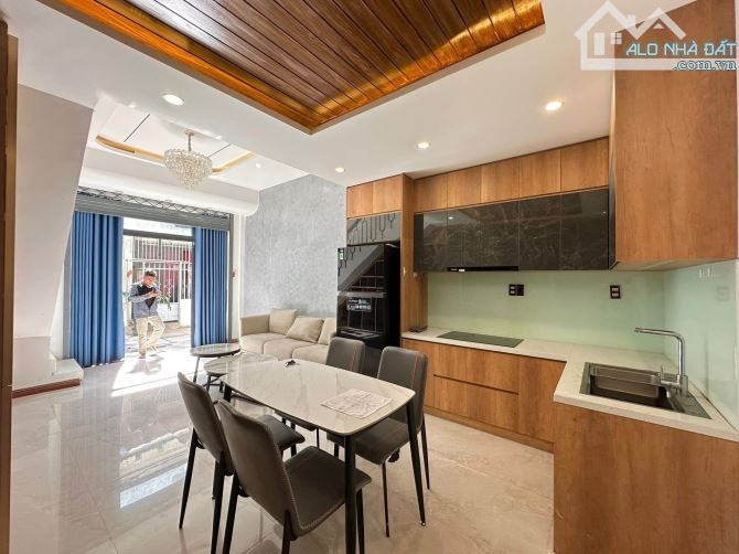 Nhà 3 tầng 3 mê kiệt Tiểu La - Hải Châu Full Nội Thất cách đường chính 70m - 6