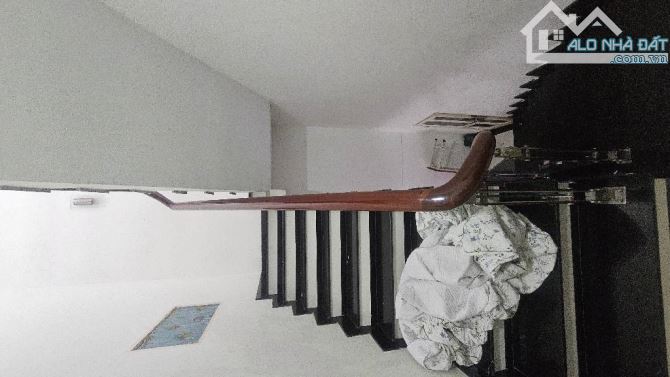 CHỦ CẦN XOAY VỐN KINH DOANH CẦN SANG CĂN NHÀ TRUNG TÂM TÂN PHÚ.GIÁ NHỈNH 9Đ - 6