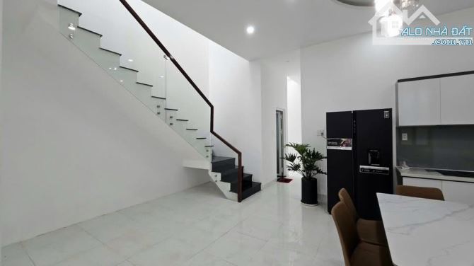 NHÀ MẶT TIỀN NGUYỄN PHÚC CHU KHU ĐẤU GIÁ: GIÁ 4.18 tỷ - 7