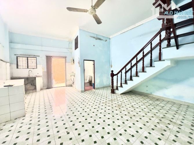 Nhà 2 mặt hẻm ô tô, Vị trí đẹp đi đâu cũng tiện- Diện tích  48m² - Ngang gần 5m - 7