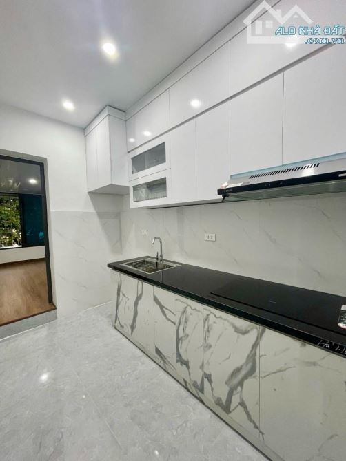 Tập Thể Thanh Xuân Bắc - Ngã tư Khuất Duy Tiến - sổ đỏ 44m - 3 Ngủ thoáng sáng - 7