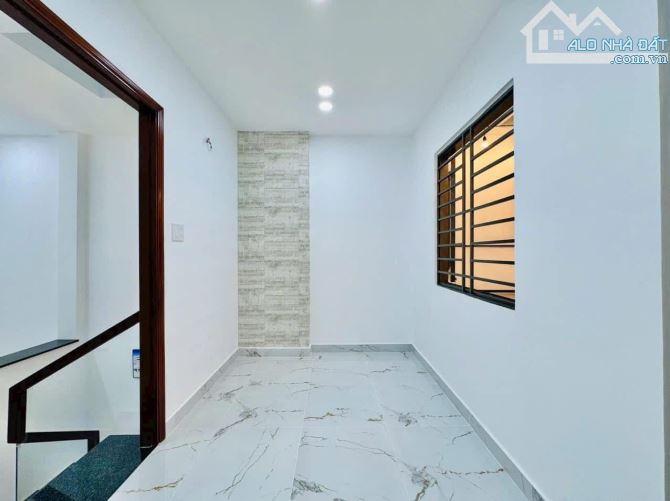 Nhà đẹp 57.2m2 ngay Nguyễn Oanh, Gò Vấp. Giá: 2 Tỷ 890. Có SHR, hẻm xe hơi 5m - 7