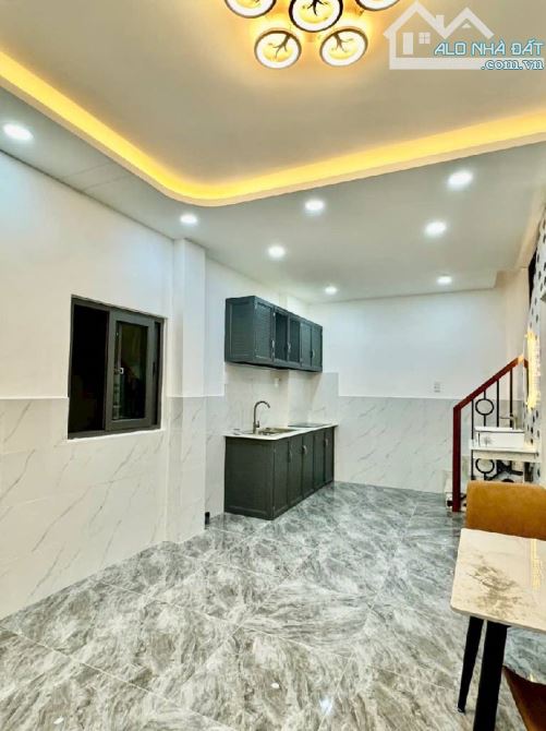 NHÀ ĐẸP NHỎ TIỀN NGAY TRƯỜNG THPT TRẦN HƯNG ĐẠO. PHƯỜNG 6. GÒ VẤP - 7
