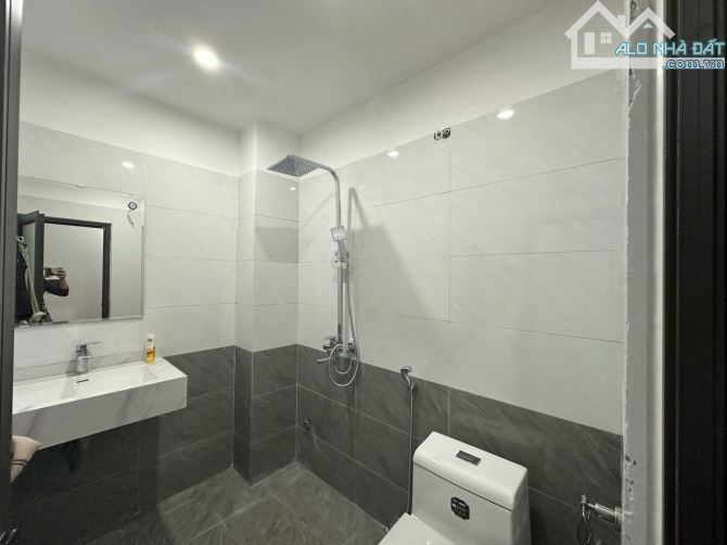 NHÀ MỚI 5 TẦNG - Ô TÔ ĐỖ CỔNG - GẦN VÀNH ĐAI 3.5 NHỈNH 4 TỶ - 7