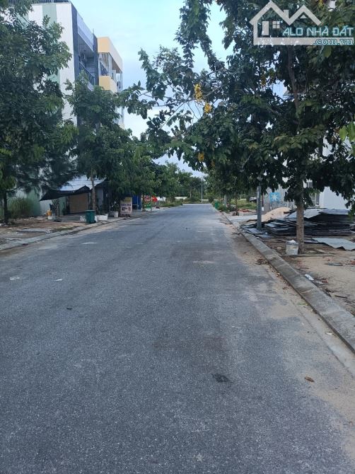 🏢 SIÊU PHẨM TÒA CĂN HỘ ĐỐI DIỆN TRƯỜNG ĐH FPT – THU NHẬP 50TR/THÁNG – GIÁ CHỈ 10.5 TỶ - 8