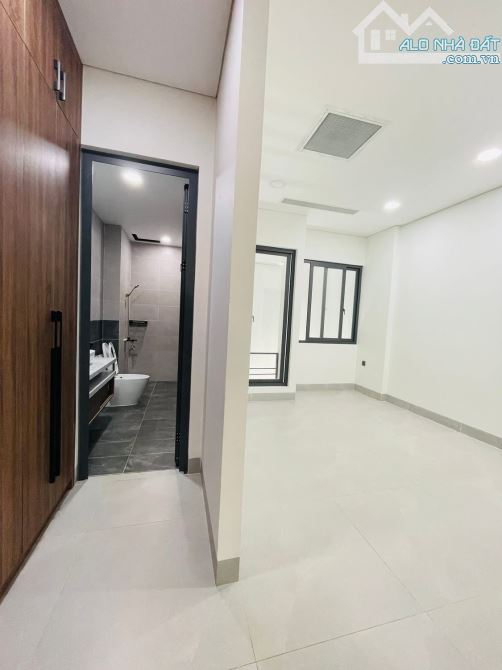 NHÀ 2 MÊ ĐỐI DIỆN HOA VIÊN PHAN ĐĂNG LƯU - KHU METRO BMT. GIÁ: 12 TỶ - 8