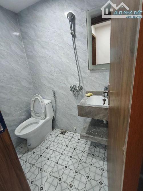 Cần Bán Căn CC 3 Ngủ, 2 WC Khu ĐT Bắc Linh Đàm 78M- Nhỉnh 5 Tỷ - 8