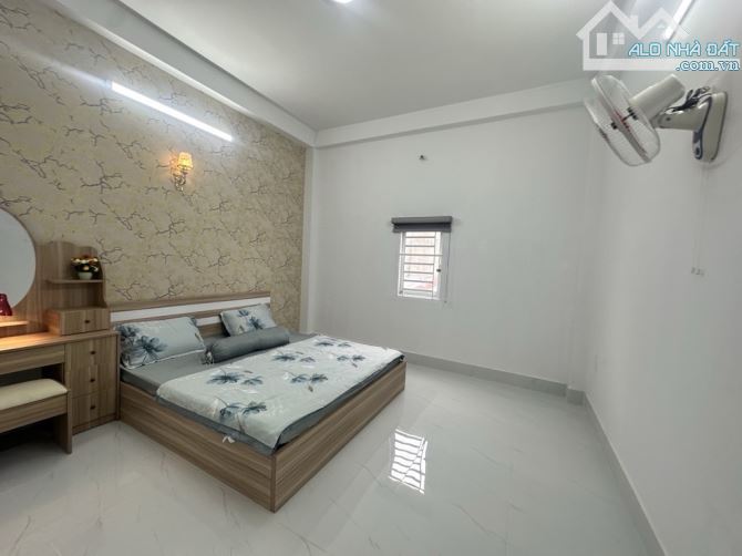 SIÊU PHẨM HẺM THÔNG XE HƠI 3 TẦNG ĐỐI DIỆN NHÀ MÁY BIA TAIGEK LÊ VĂN KHƯƠNG - 8