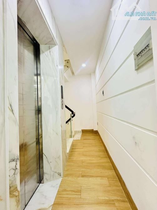 Bán Nhà Hẻm Xe Hơi Quận 3 -5Tầng-3,15m x 11,5m-Giá 8,99 Tỷ - 8