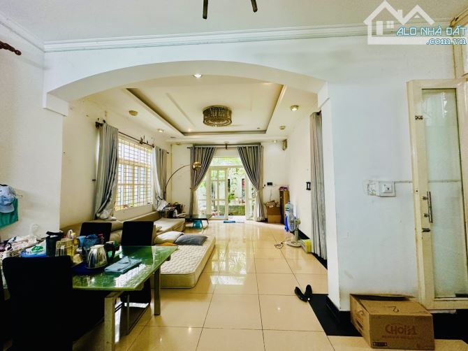Lê Trực bình Thạnh 258m2 3 tầng  giá chỉ 28 tỷ - 8