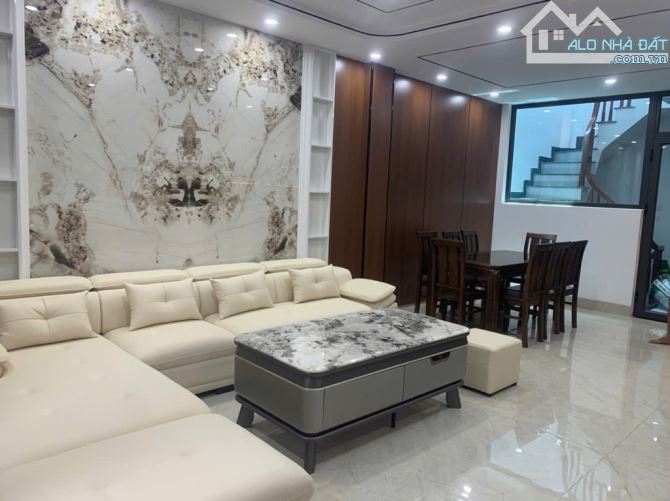 🔥 BÁN NHÀ NGỌC LÂM 42m2 , 11. X TỶ – Ô TÔ NGỦ TRONG NHÀ – 6 TẦNG THANG MÁY – GIÁ TỐT NHẤT - 9