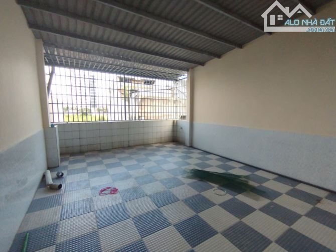 Cho thuê nhà mặt tiền 1 trệt 2 lầu đường Dương Tử Giang - 9