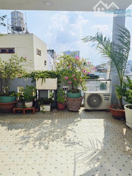 BÔNG SAO P5,Q8. HXH đỗ cửa, ngay KDC BÔNG SAO - 4 TẦNG - 49m2 ngang khủng 4.8M. Giá 7.9 TỶ - 9