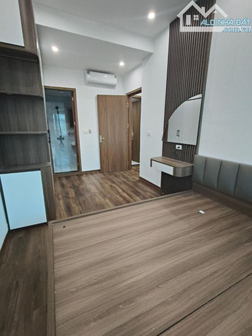 Cần Bán Căn CC 3 Ngủ, 2 WC Khu ĐT Bắc Linh Đàm 78M- Nhỉnh 5 Tỷ - 9