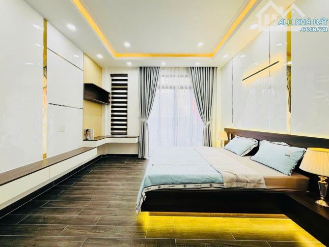 Giảm 1 tỷ - Nhà mới 6 tầng 4x16M khu phân lô vip nhất Phan Huy Ích, có thang máy, 11.5 tỷ - 9