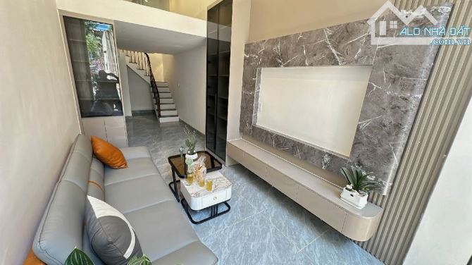 💰6.6 TỶ- 25M*5T- 3 NGỦ- THỊNH QUANG- ĐỐNG ĐA- 2 THOÁNG TRƯỚC SAU- 50M RA Ô TÔ - 9
