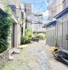 Nhà 2 mặt hẻm ô tô, Vị trí đẹp đi đâu cũng tiện- Diện tích  48m² - Ngang gần 5m