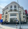 Bán biệt thự góc 2 MT ngay gần Xuân Thủy, Q2 - DT: 9 x 20m 4 tầng + HĐT: 180tr/th -  65 TỶ