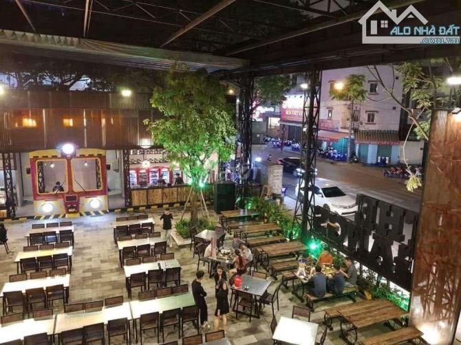 SIÊU PHẨM ngay CẦU RỒNG PHUN LỬA 12m  NGANG CHO THUÊ -
