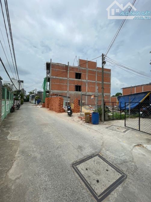 Bán đất lô góc siêu đẹp Trịnh Thị Miếng-Hóc Môn-Ngay Tô Ký-5x20m-4ty6
