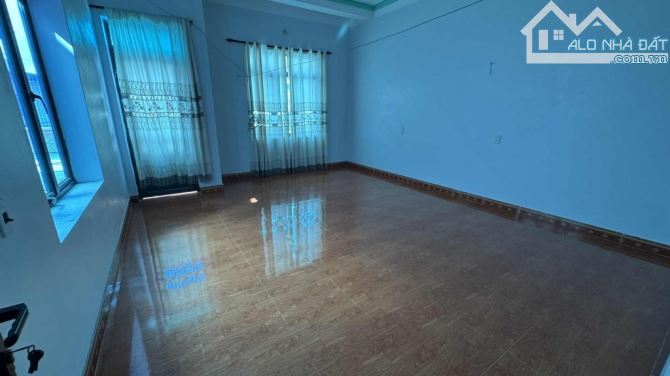 Hiếm- 122m Sóc Sơn sẵn nhà riêng 2 tầng mà chỉ loanh quanh hơn 4 tỷ