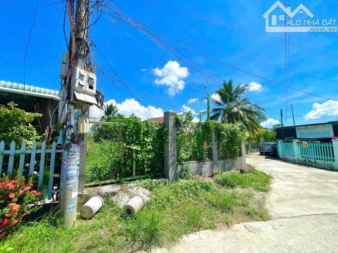 Bán đất 239,9m2 Thôn Vĩnh Cát, Xã Suối Hiệp. Cách Nha Trang 12km