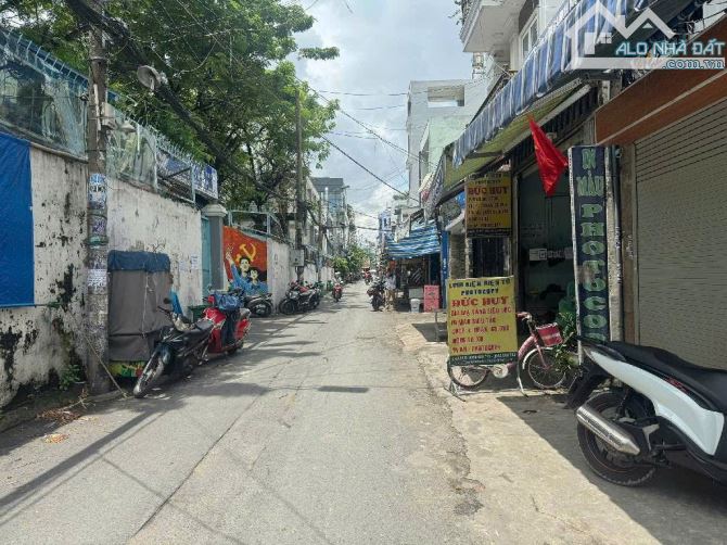 BÁN CĂN GÓC, MẶT TIỀN ĐƯỜNG NGAY LÊ TRỌNG TẤN - 72M2, NGANG 4,5M VUÔNG, CẤP 4 - HƠN 6Tỷ