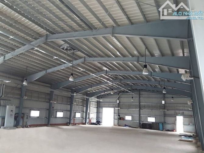 Cho Thuê 6.600m2 Xưởng Trong KCN Tân Uyên Bình Dương Giấy Tờ Đầy Đủ Giá 3.5$/1m2