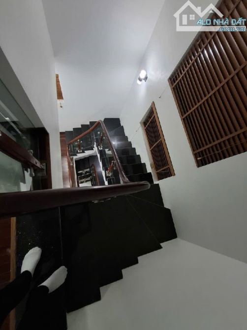 Đông ngạc nhà 5 tầng mới full nội thất - gần oto