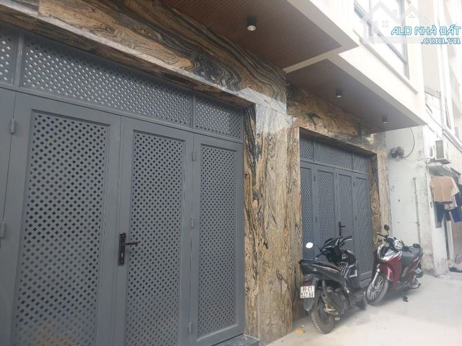 Bán Nhà Phố Cổ Linh - Trạm- Long Biên: 50m2 x6Tang Thang Máy Full Nội Thất Đẹp.Gía 10Tỷ Nh
