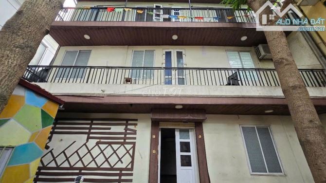 Cho thuê nhà 3 tầng ngõ 31 Phố Hoàng Cầu, Đống Đa. Giá: 31tr