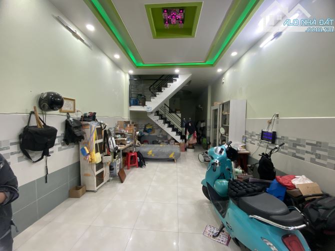 Nhà Đẹp Vào Ở Ngay - Đường Số 8 Bình Tân - HXH Đỗ Cửa - Giá Nhỉnh 4 Tỷ