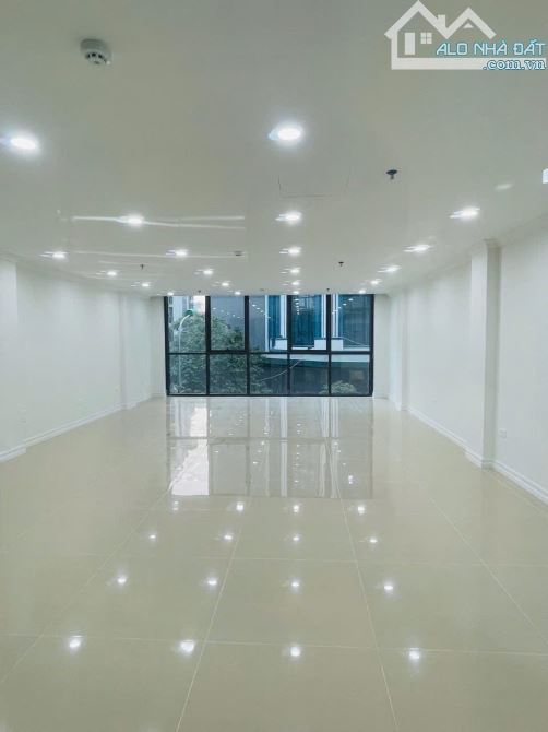 Bán Toà Nhà Phố Đồng Me 120M-8 tầng-mặt tiền 9M-Dòng Tiền