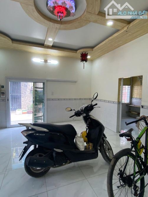 BÌNH TÂN 2 TẦNG - HẺM XE HƠI THÔNG - CHỈ NHỈNH 3 🧄