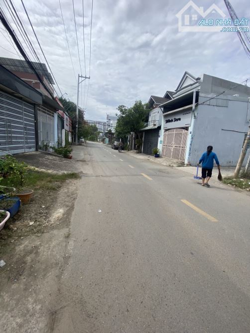 Mặt tiền Đường số 22 - Linh Đông - Đất trống góc 2MTKD - 100M2(4X25) - 6.9 Tỷ.