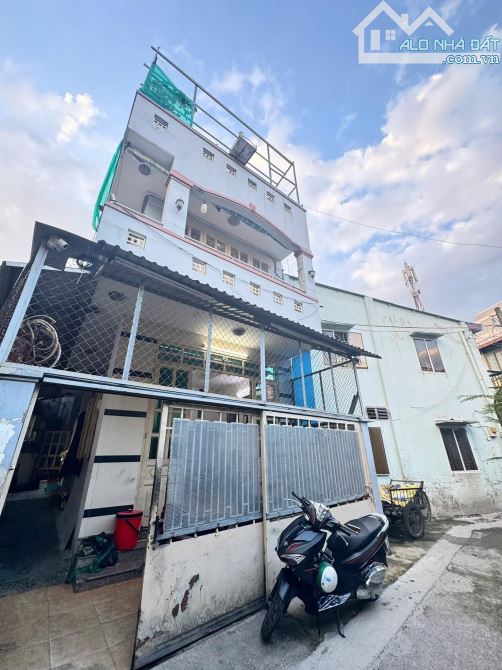🆘CHỦ NGỘP 4 TỶ - GẤP BÁN NHÀ 3 TẦNG - DT 110M2  TRƯỜNG THỌ - HẺM THÔNG - Giá Chỉ 5.x t