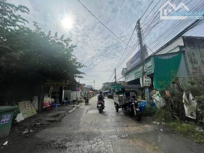 BÁN LÔ ĐẤT 75M2-GIÁ 1 TỶ -GẦN KHU CÔNG NGHIỆP TÂN ĐỨC - LIÊN HỆ CHO EM ĐI XEM ĐẤT