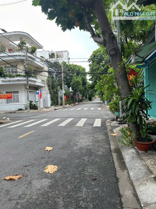 Bán nhà MT đường Ỷ Lan Dt 4x20,3m-1trệt-2lầu,giá 10.3 tỷ TL